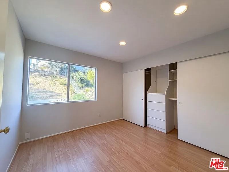 20021 Kent Lane - Photo 4 of 8