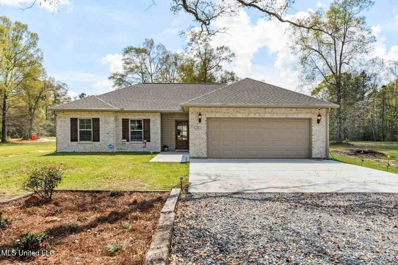 11 Hammock Rd - Photo 2 of 17