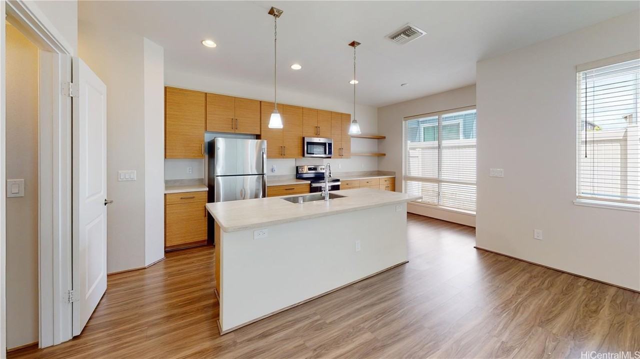 91-1841 Keaunui Dr #320 - Photo 6 of 25