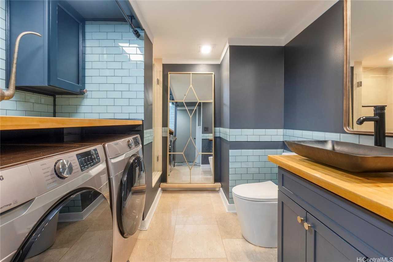 555 Hahaione St #7E - Photo 2 of 14