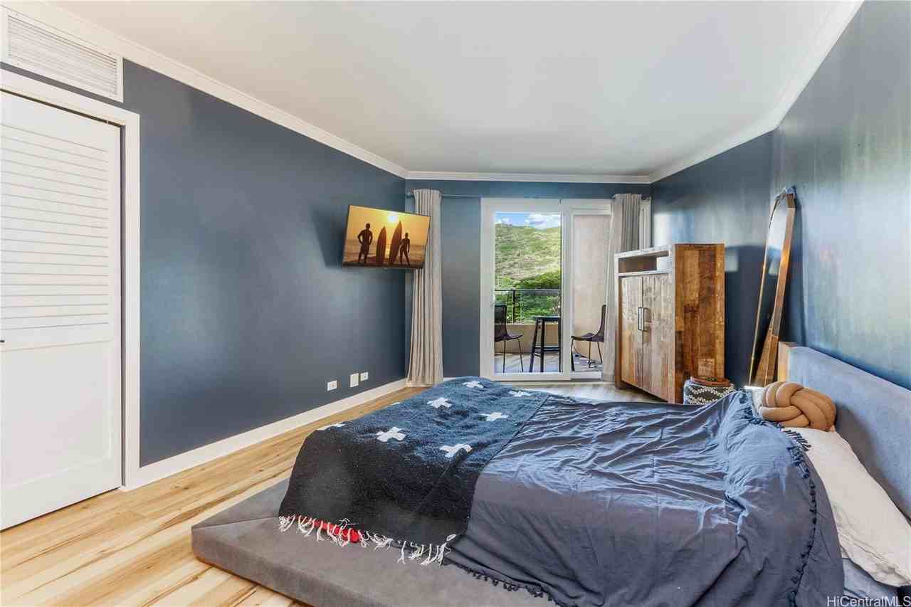 555 Hahaione St #7E - Photo 6 of 14