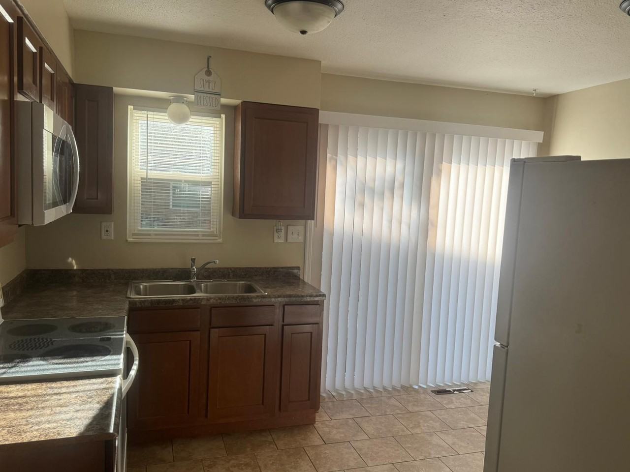 25150 Ella St #2 - Photo 6 of 45