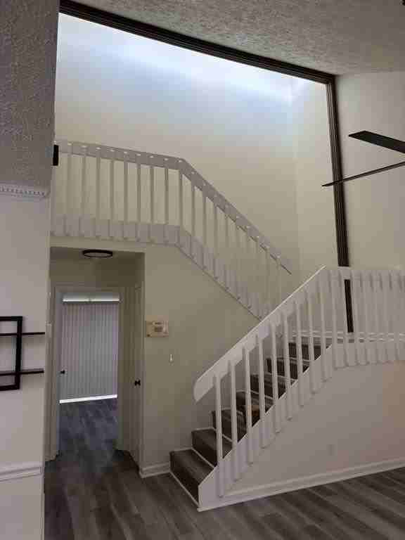 1622 Homestead Trl - Photo 3 of 23