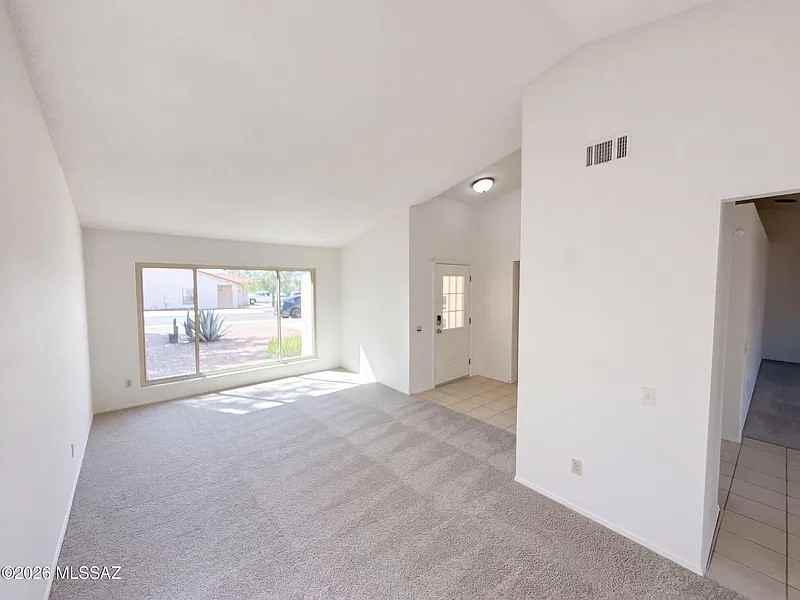 5310 West Grouse Way - Photo 3 of 7