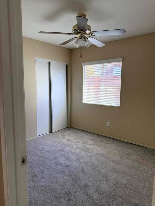 11931 Cove Ct - Photo 7 of 14