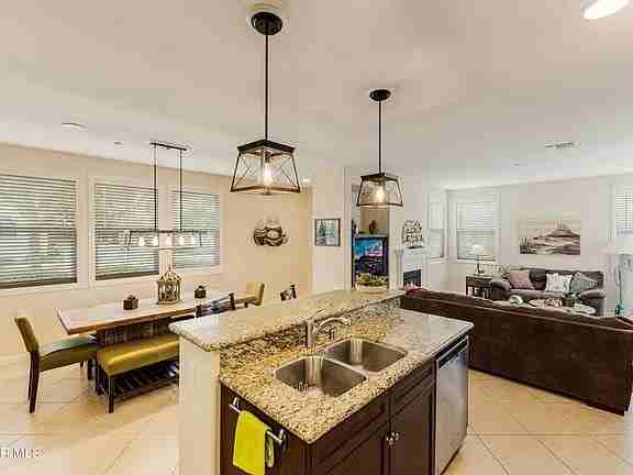 1501 Silver Shadow Dr - Photo 7 of 34
