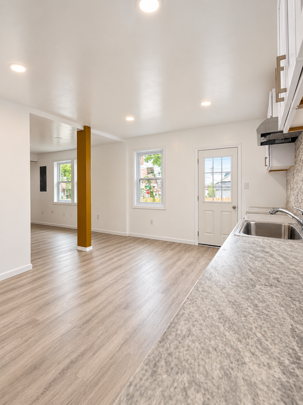 510 Washington St - Photo 3 of 11