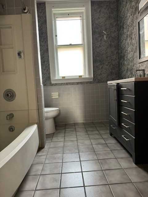 282 Summer St ##1 - Photo 6 of 9