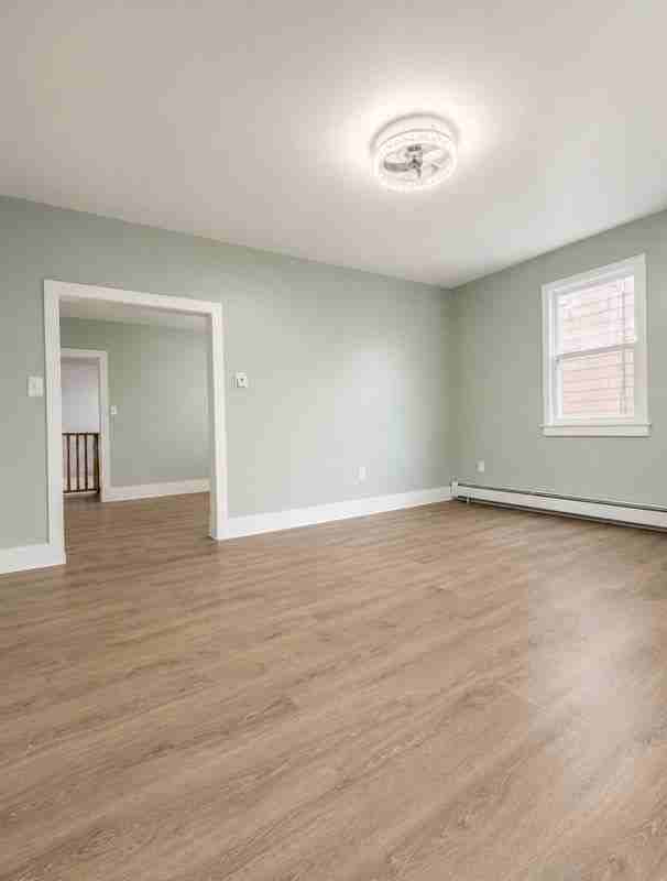 512 Washington St - Photo 2 of 10