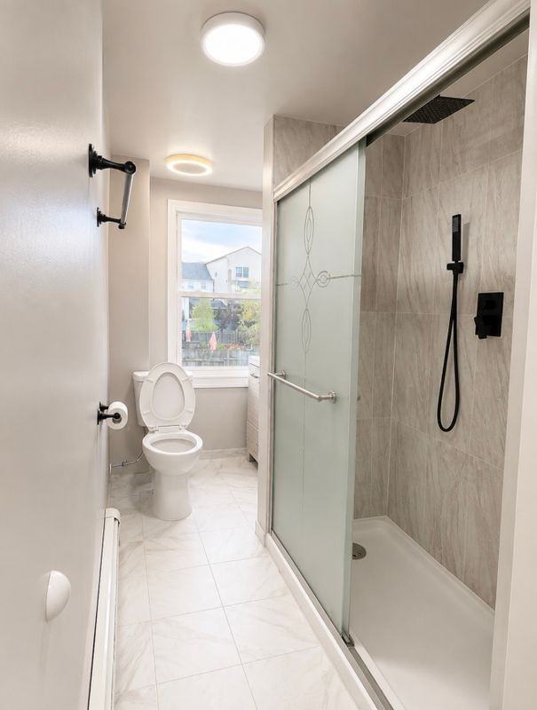 512 Washington St - Photo 4 of 10