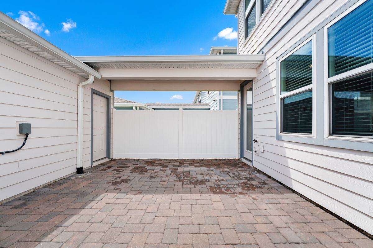 14253 Lanikai Beach Dr - Photo 5 of 30
