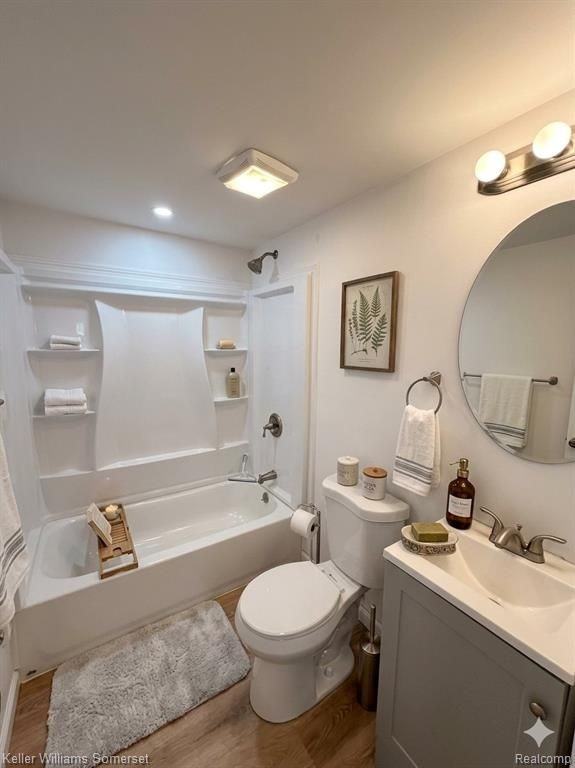 8226 Prospect Ave - Photo 7 of 13