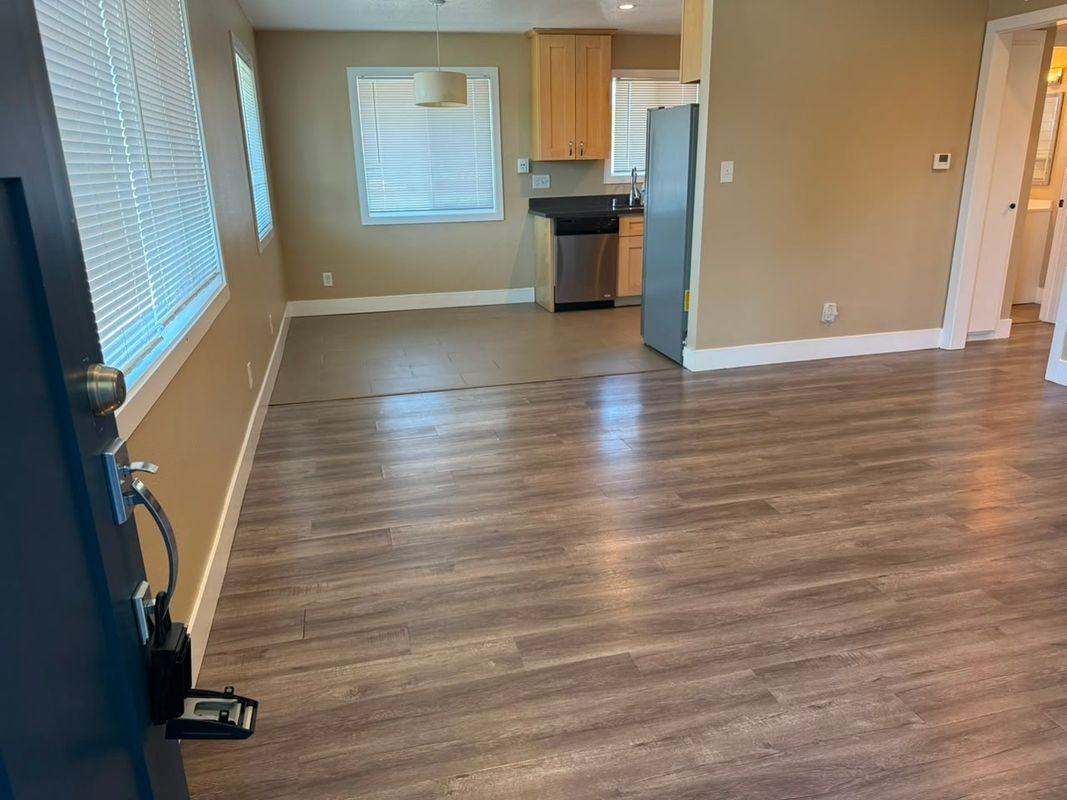 5453 Garfield Ave - Photo 2 of 20
