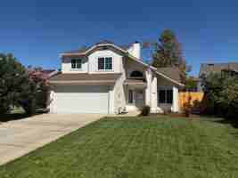 featured image of 22 Glenshire Ln
