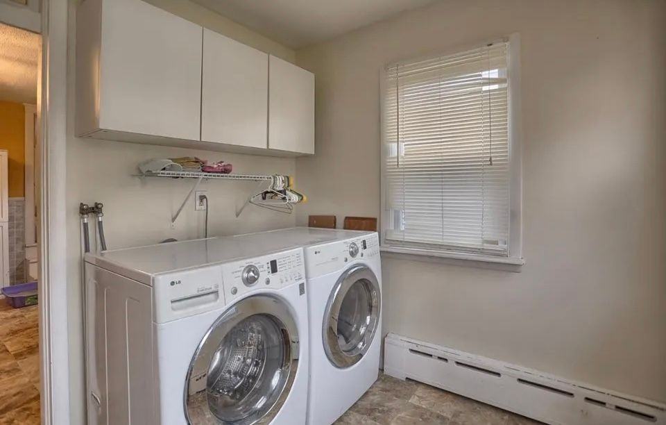 109 Telford Ave - Photo 3 of 13