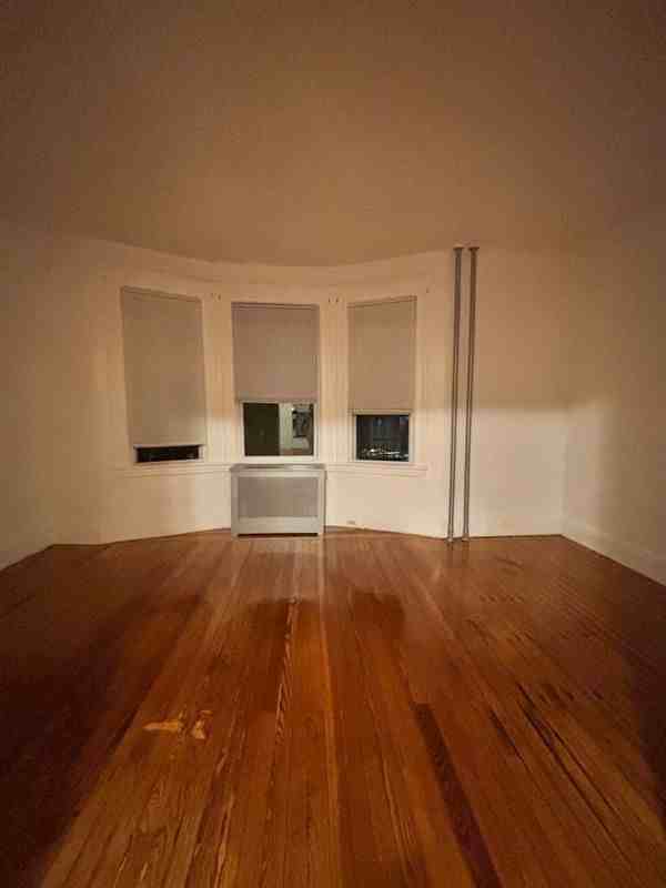 2215 Strang Ave ##1 - Photo 5 of 18
