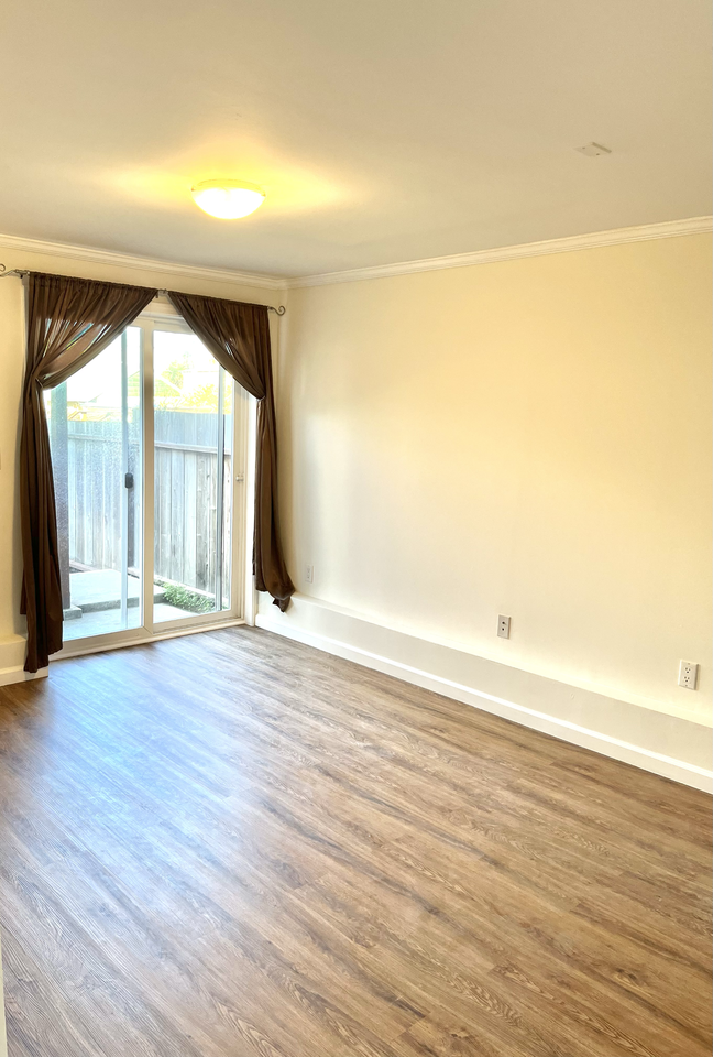 1587 43rd Ave #A - Photo 6 of 14
