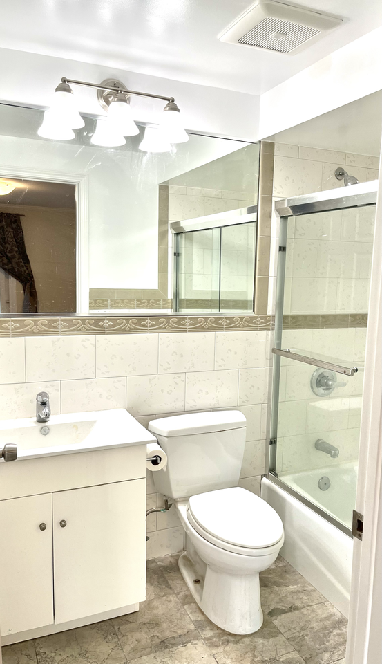 1587 43rd Ave #A - Photo 7 of 14