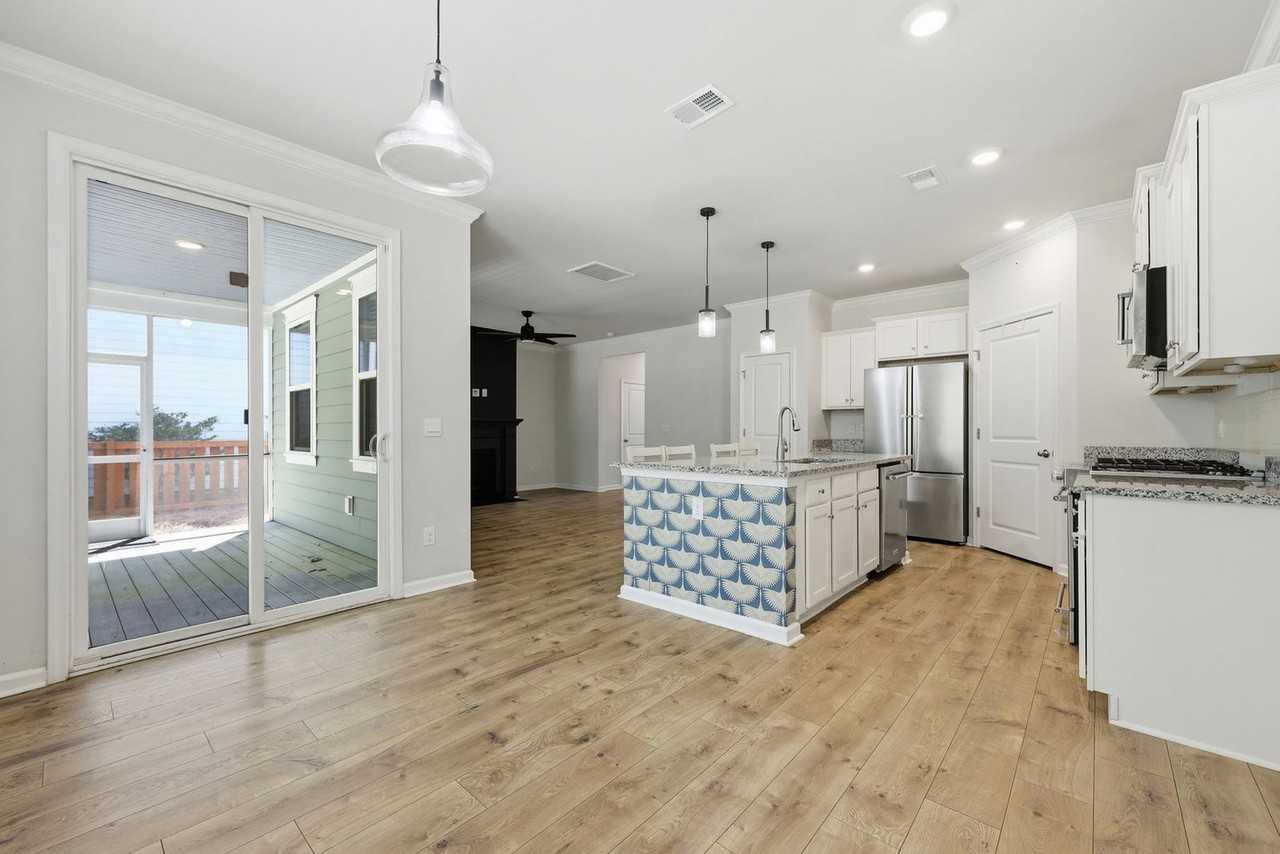 190 Cherry Grove Dr - Photo 6 of 35