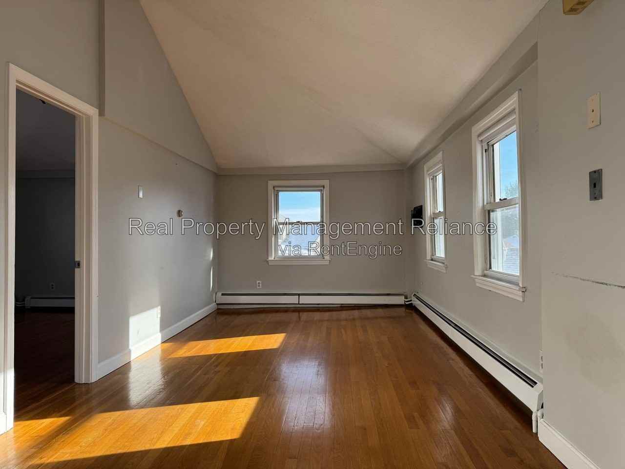81 Cabot St #3R - Photo 3 of 7