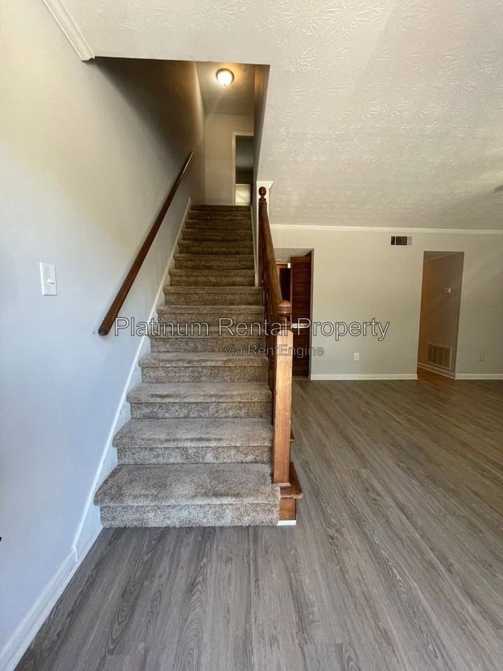 2130 Kings Gate Cir #C - Photo 2 of 35