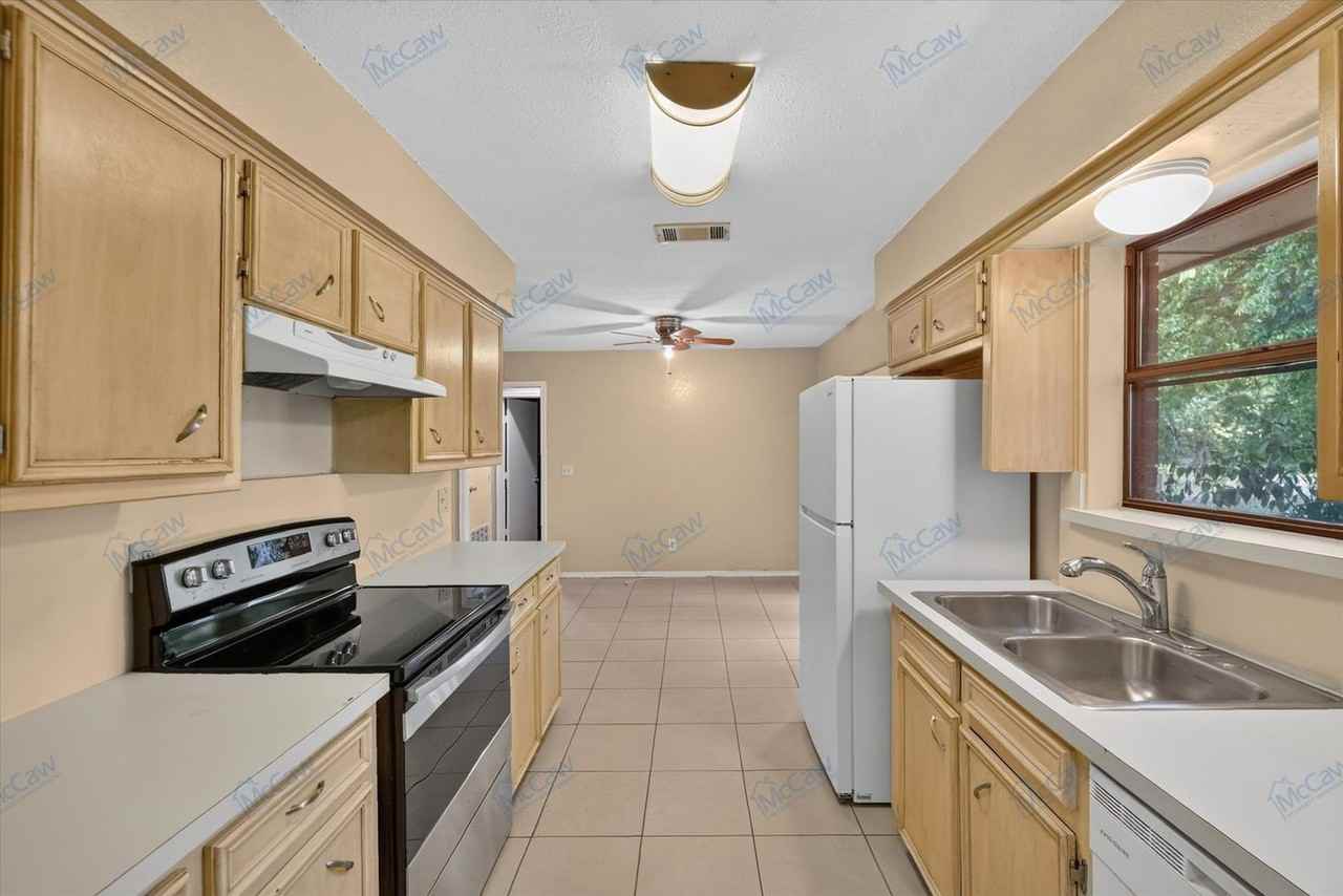 1410 White Way - Photo 2 of 19
