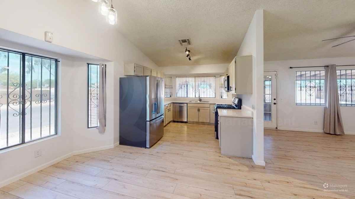 6121 S Birchwood Dr - Photo 6 of 37