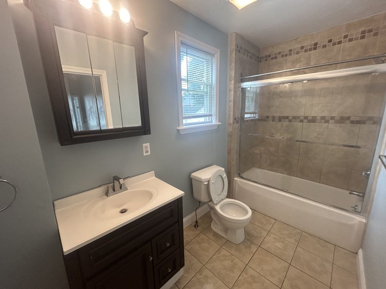84 Forest Ave #1 - Photo 2 of 7