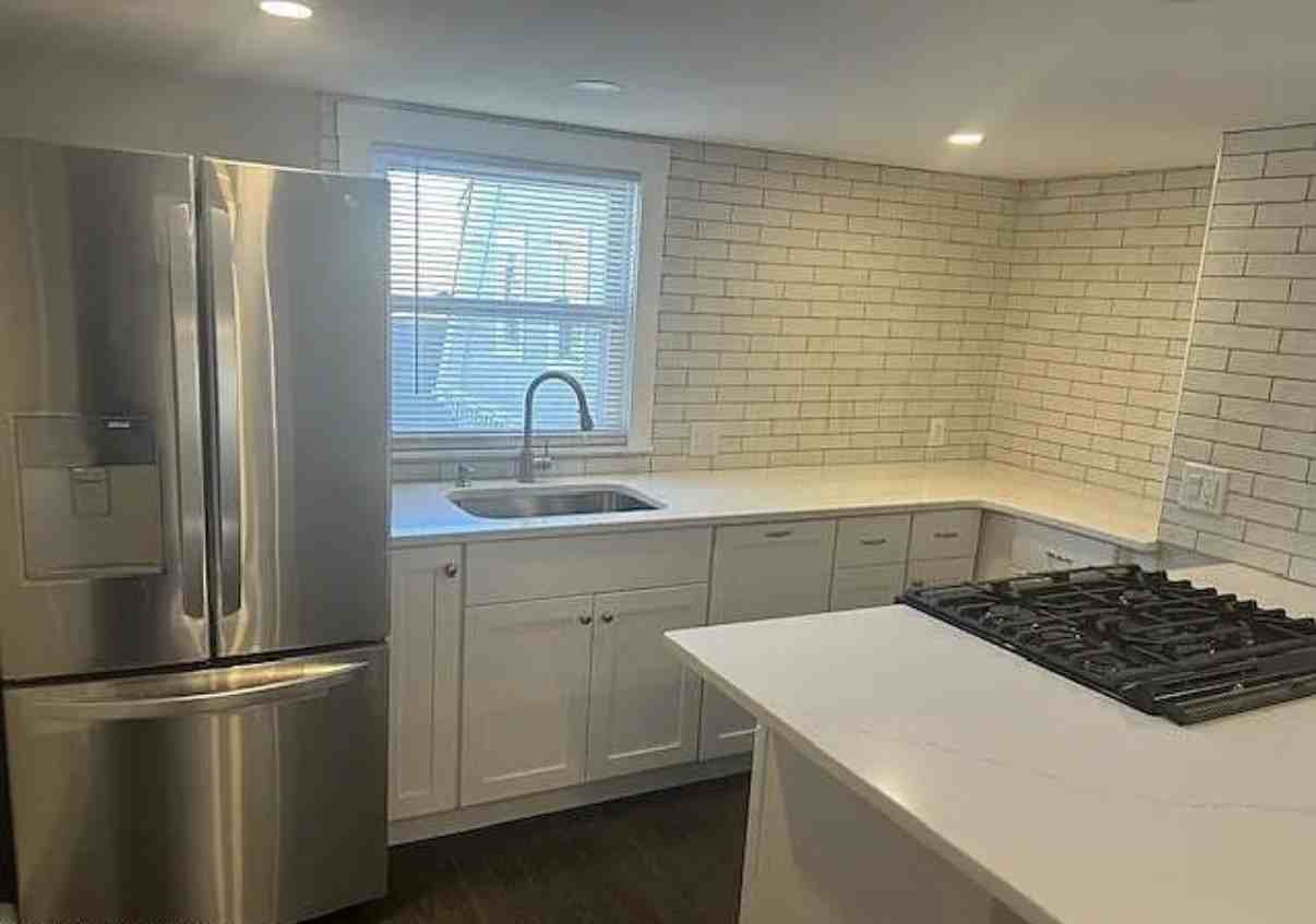 433 Lincoln Ave #2 - Photo 4 of 12