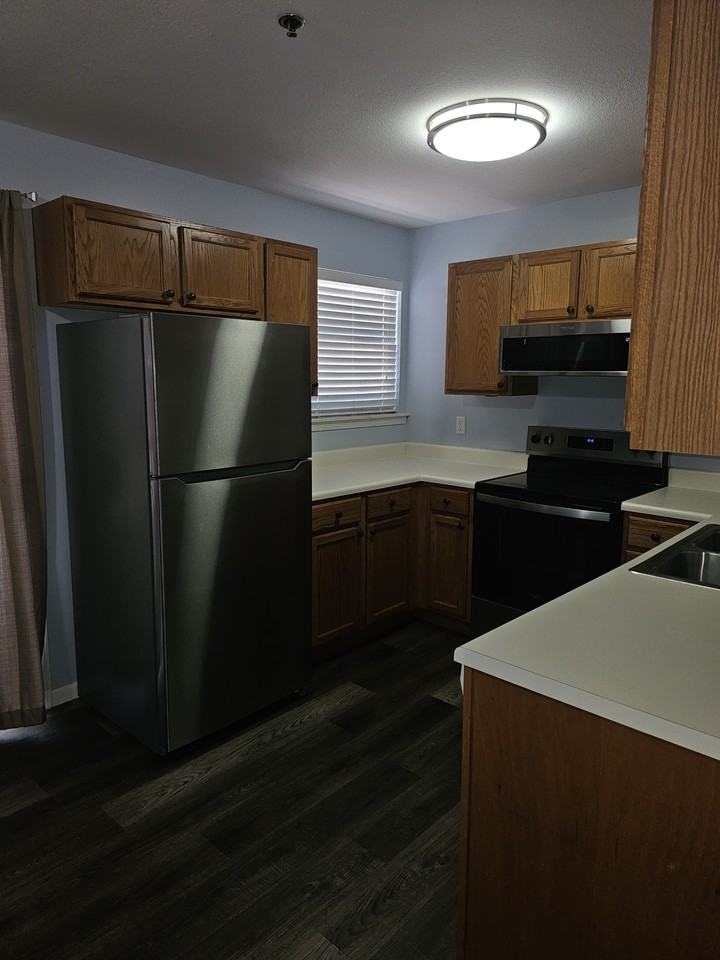 143 Vixen Cir #F - Photo 2 of 15