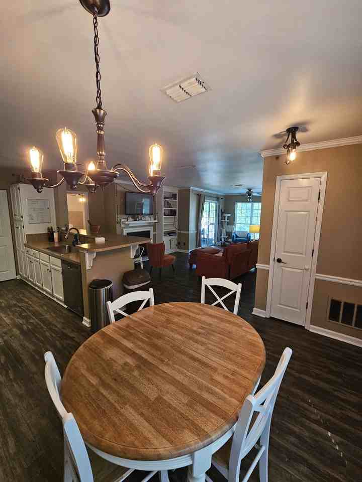 1108 Mill Pond Dr Se