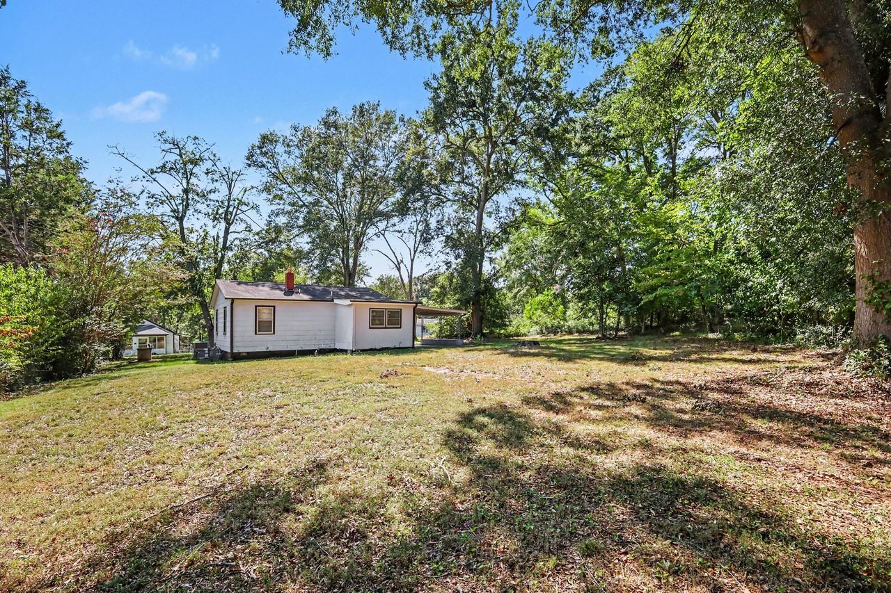 237 Lily St #NA - Photo 3 of 17