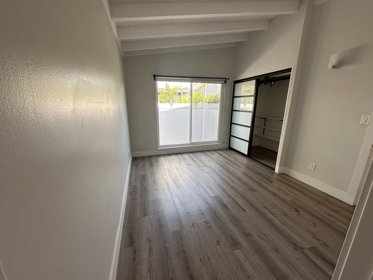 35 E L St #NA