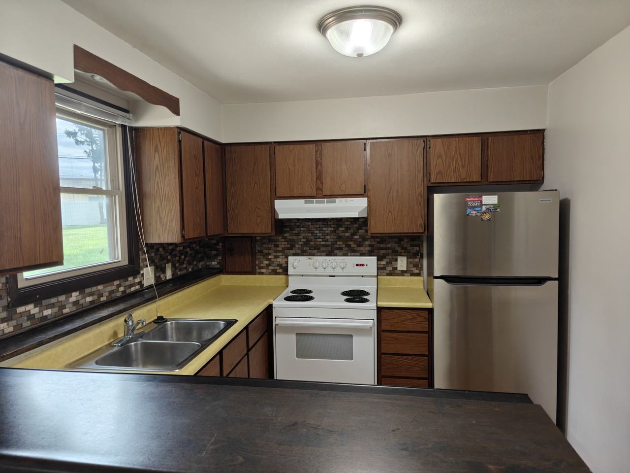 3693 Robert Pl - Photo 6 of 8