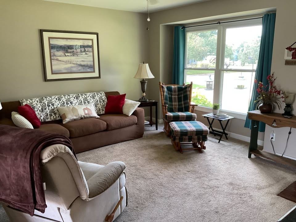 13452 Forest River Dr Se #NA - Photo 2 of 10