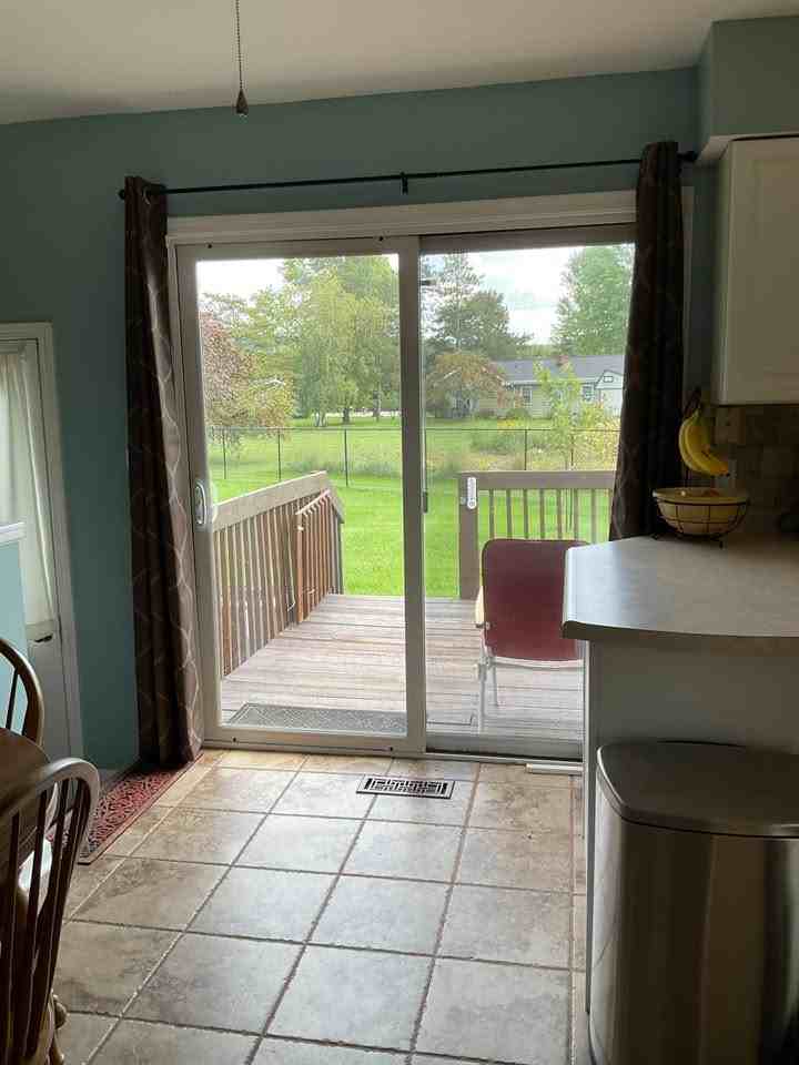 13452 Forest River Dr Se #NA - Photo 5 of 10