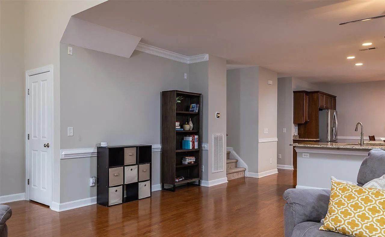 1117 Circandian Ct #NA - Photo 3 of 17