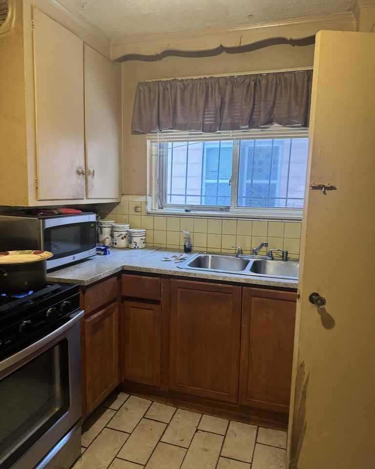 9526 Littlefield St #NA - Photo 3 of 20