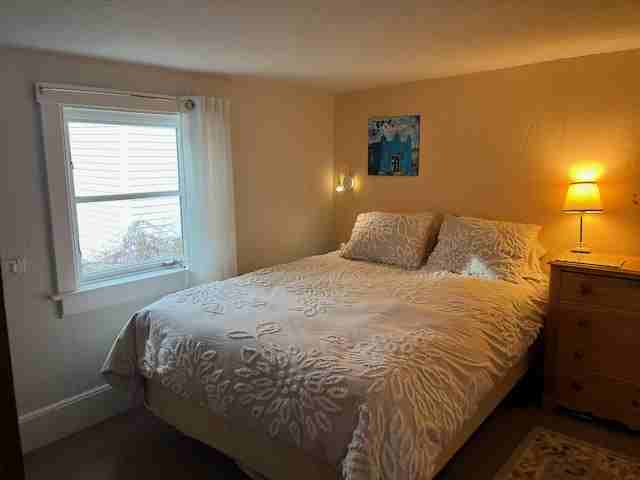 49 Grove St #B - Photo 2 of 14