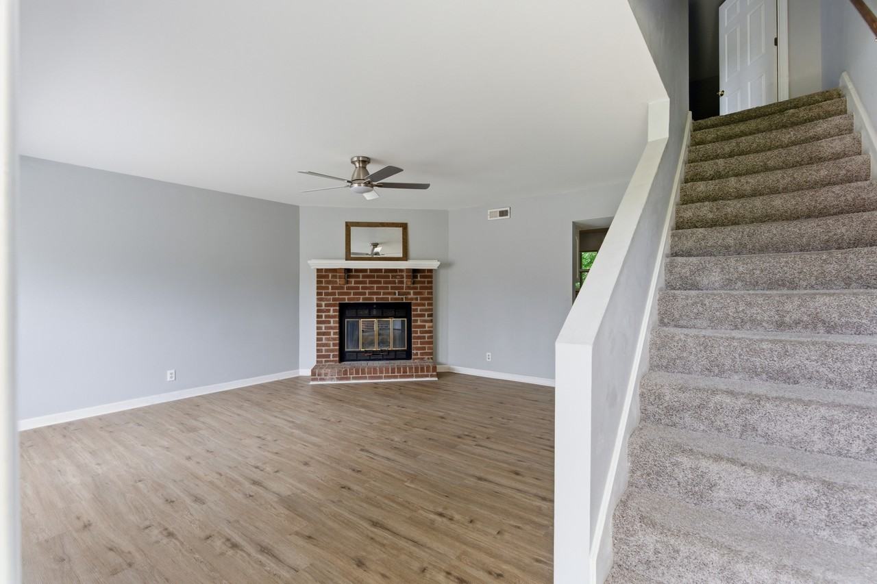 1215 Timber Valley Dr #MAIN - Photo 2 of 32