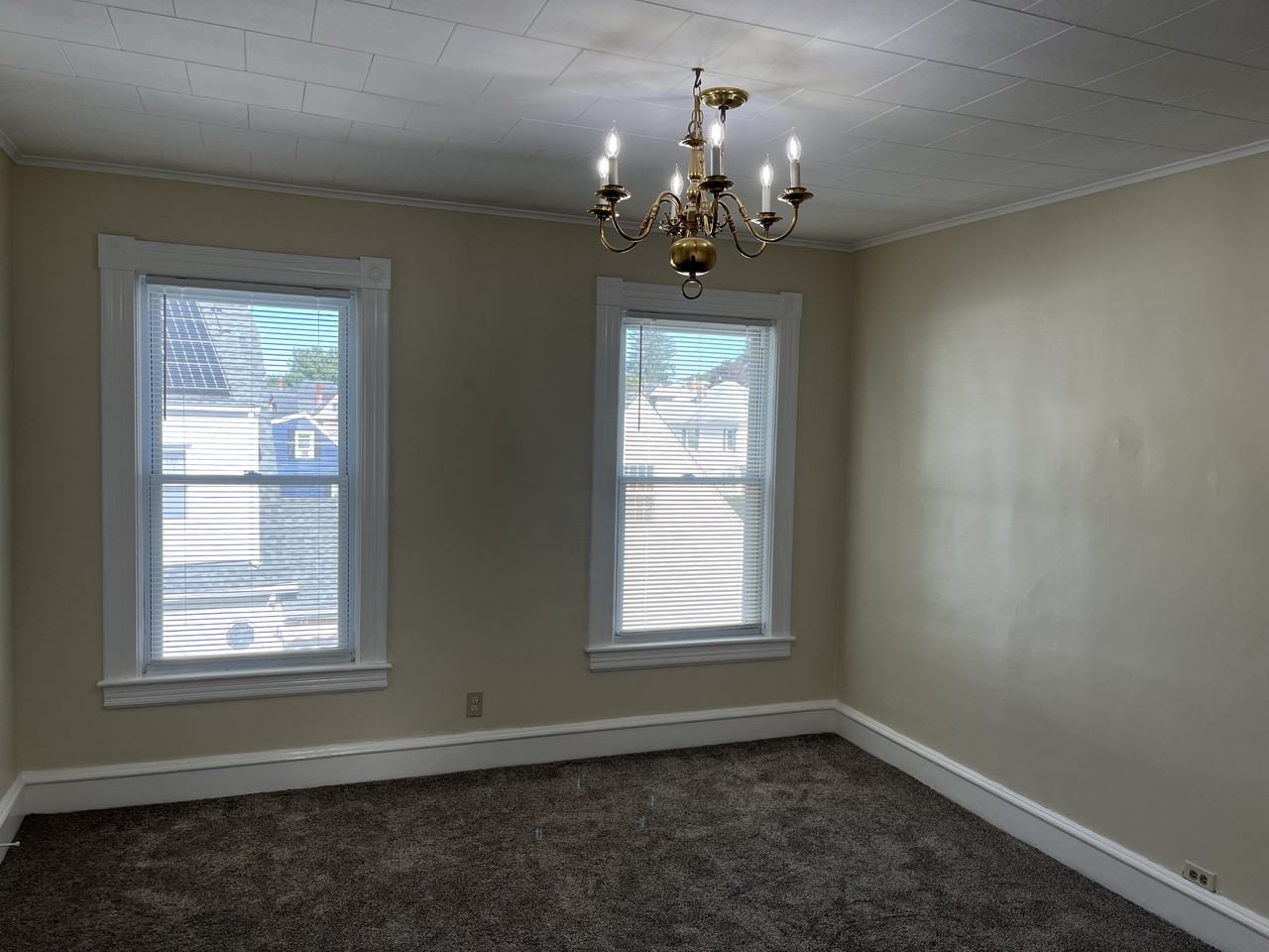 61 Hoyt Ave #2 - Photo 7 of 8