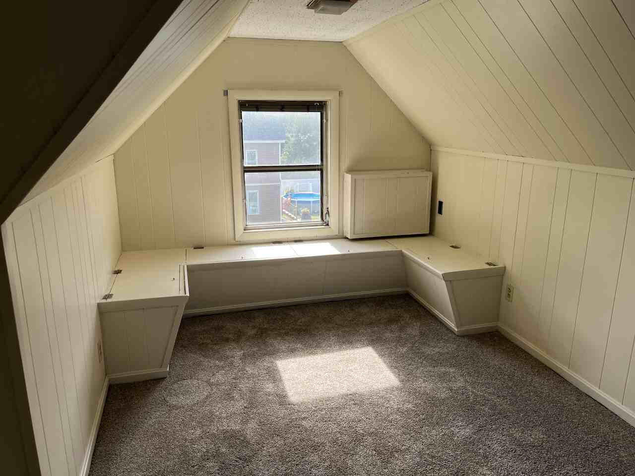 61 Hoyt Ave #2 - Photo 7 of 8