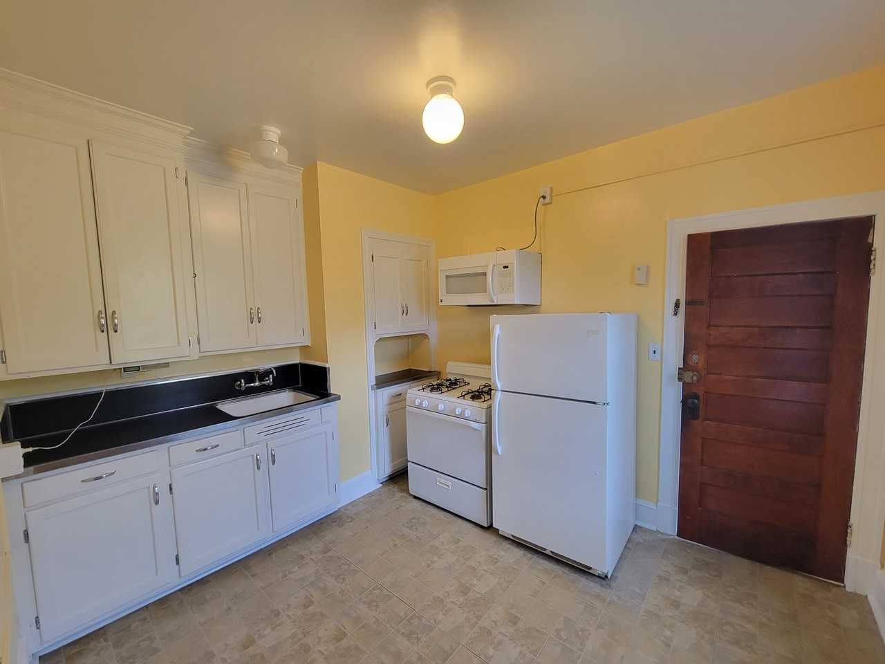 3206 Shepherd St #1 - Photo 2 of 17