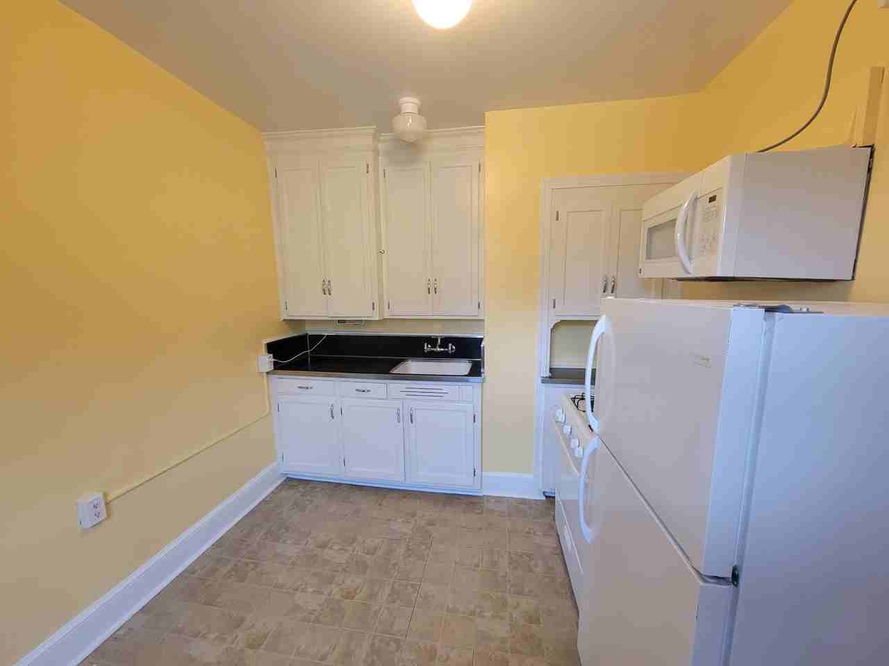 3206 Shepherd St #1 - Photo 3 of 17