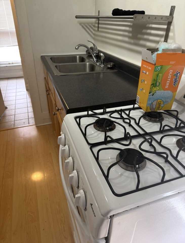 247 Charles Ave Se #3 - Photo 6 of 22