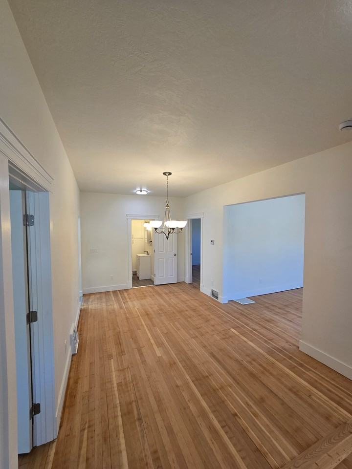122 2nd Ave N #122 - Photo 3 of 20