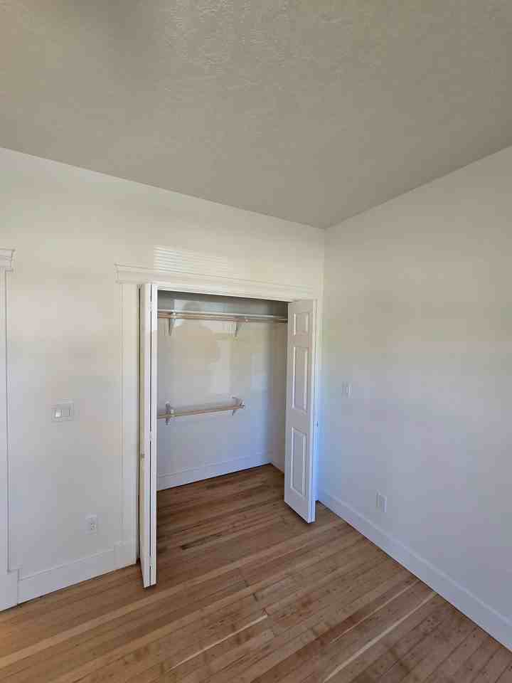 122 2nd Ave N #122 - Photo 7 of 20