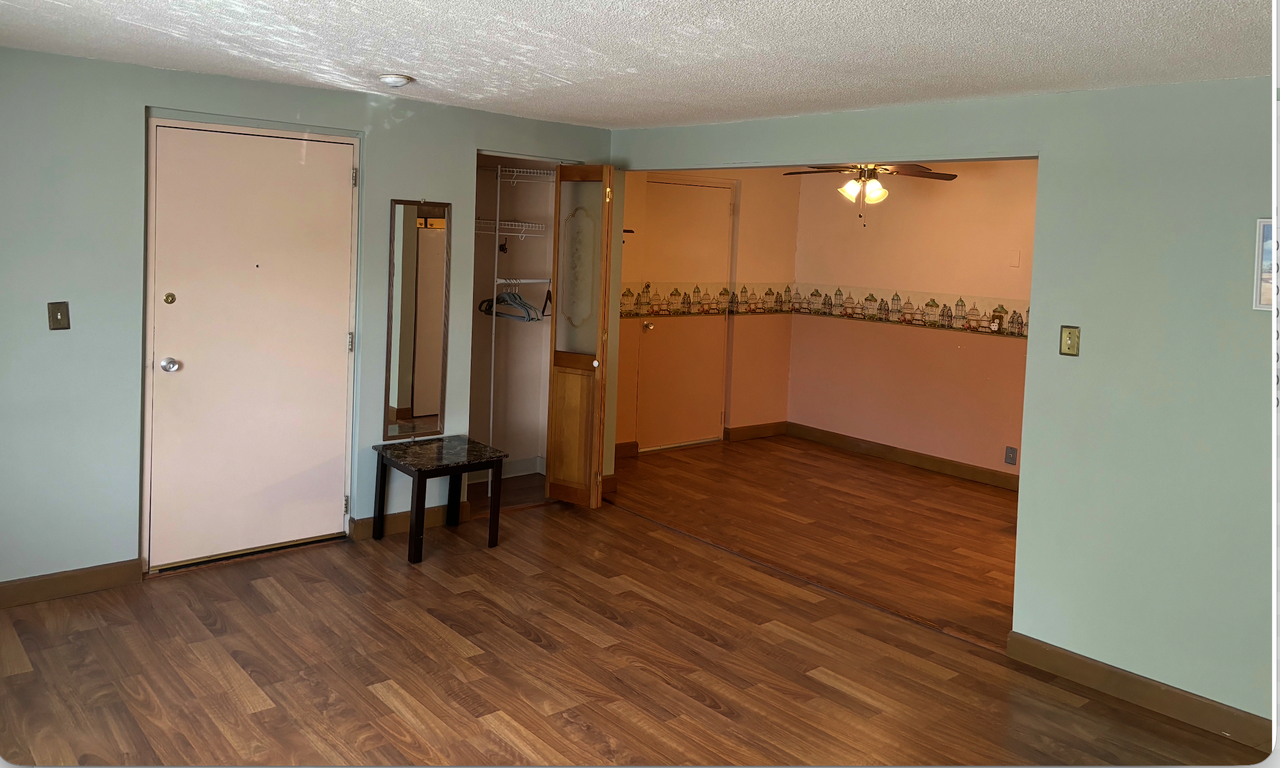 206 Rock St #10 - Photo 3 of 9