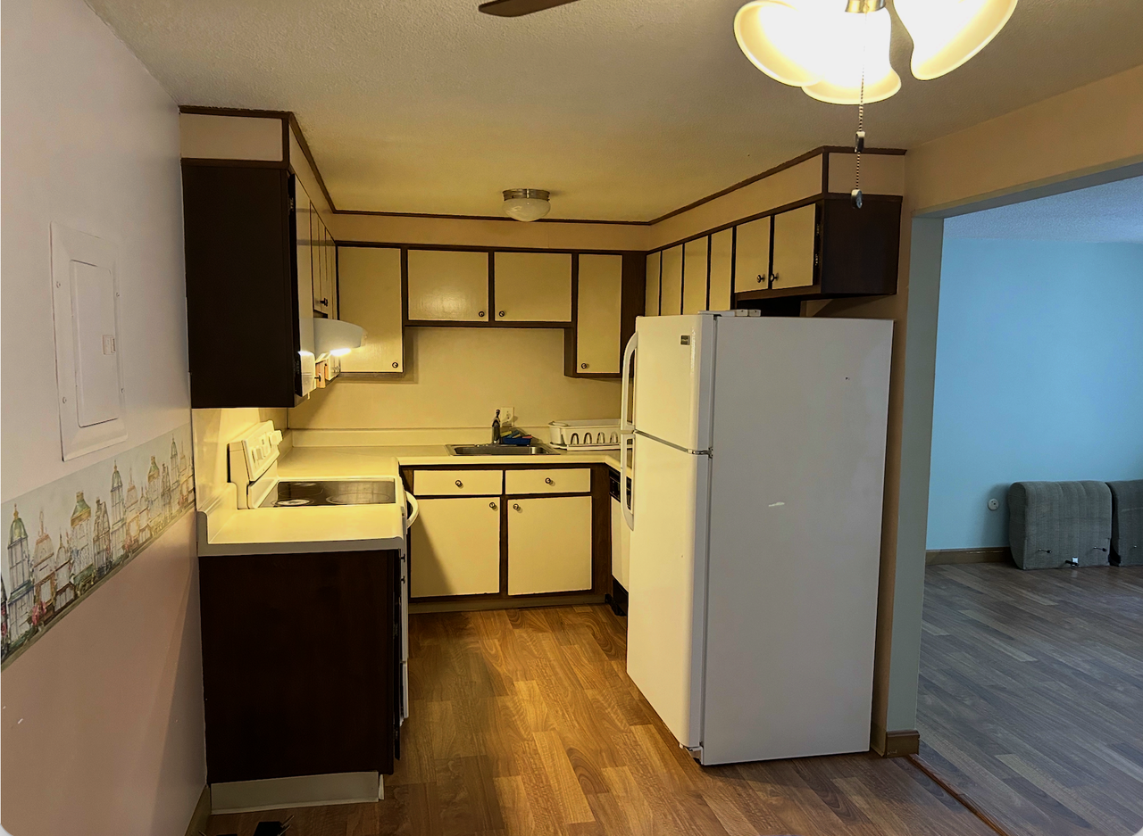206 Rock St #10 - Photo 5 of 9