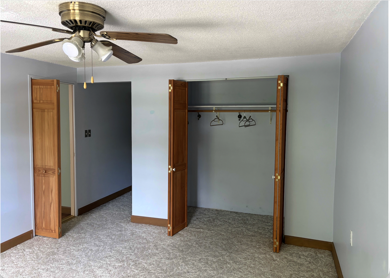206 Rock St #10 - Photo 6 of 9